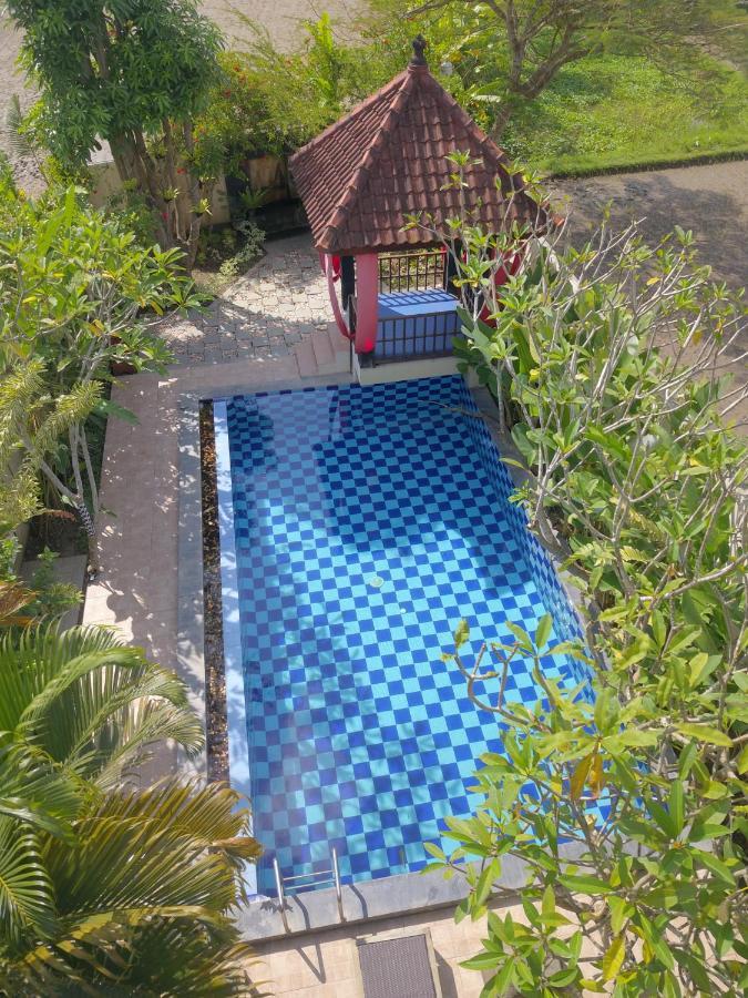 Rosseno Villa Jogjacarta Exterior foto