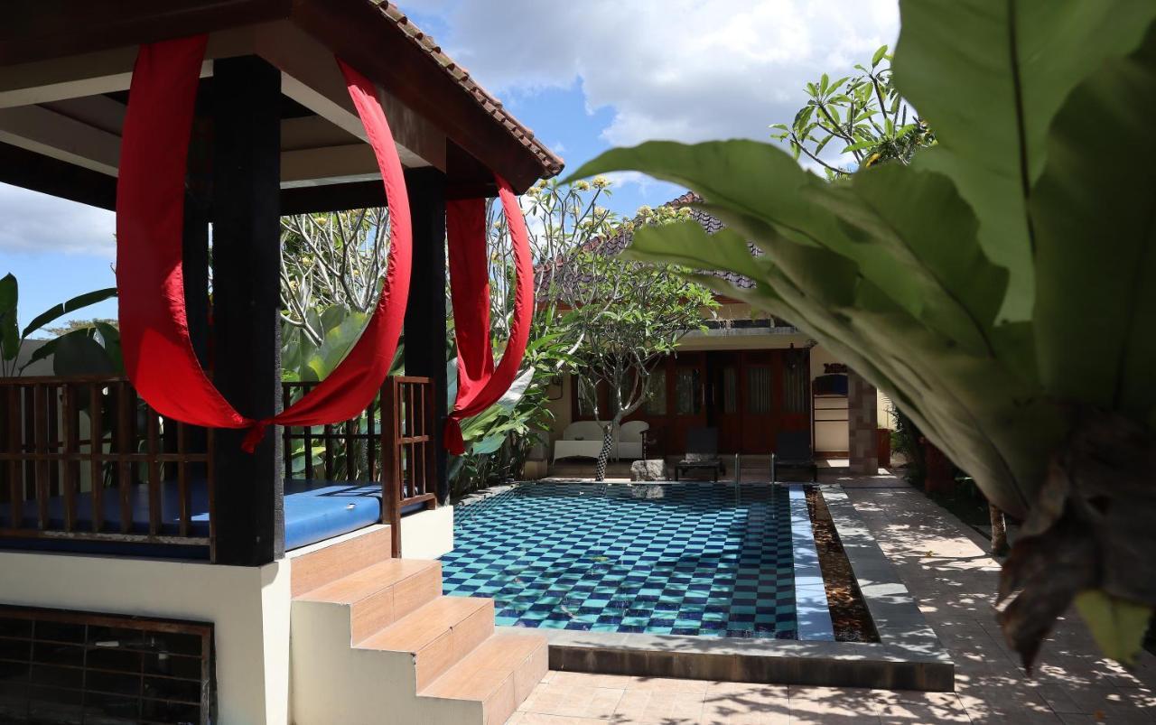 Rosseno Villa Jogjacarta Exterior foto