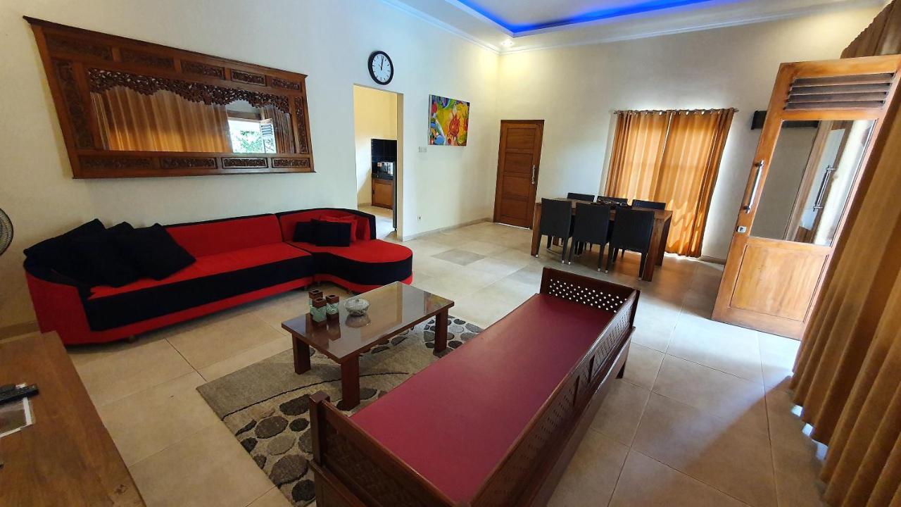 Rosseno Villa Jogjacarta Exterior foto