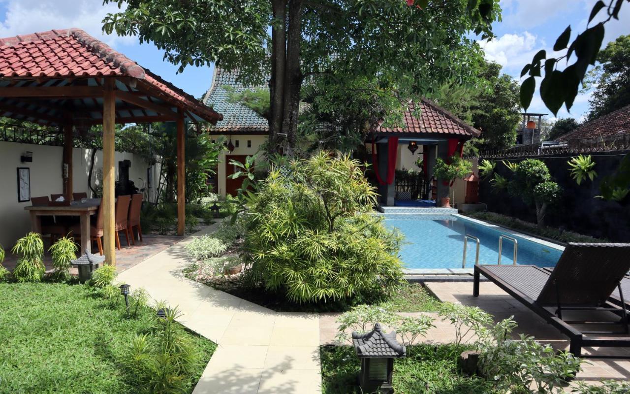 Rosseno Villa Jogjacarta Exterior foto