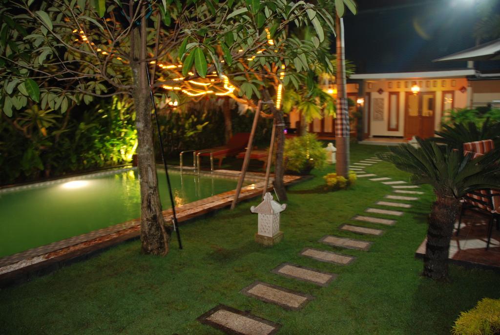 Rosseno Villa Jogjacarta Exterior foto