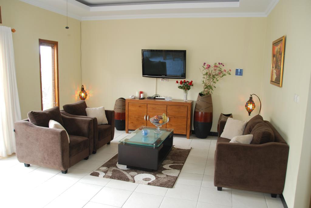 Rosseno Villa Jogjacarta Exterior foto